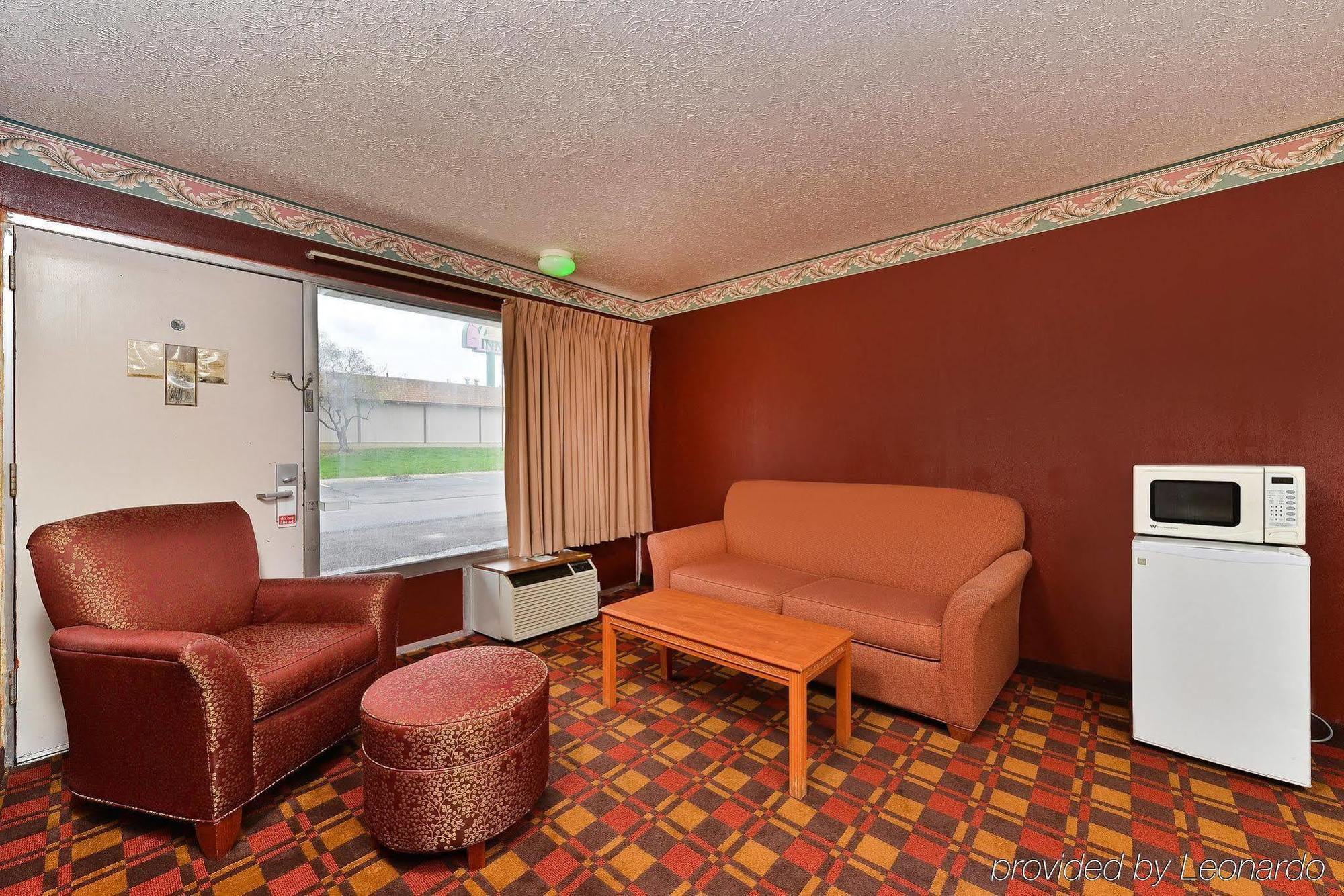 Red Roof Inn Indianapolis East Exterior photo